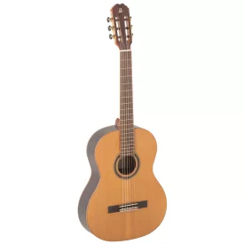 Admira Irene klasszikus gitár