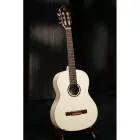 ORTEGA R121SNWH Klasszikus vékony nyakú gitár, 4/4-es méret, fehér, tokkal