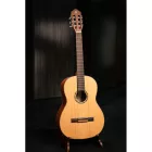 ORTEGA R121SN Klasszikus vékony nyakú gitár, 4/4-es méret, tokkal