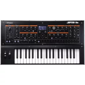 Roland Jupiter-XM szintetizátor