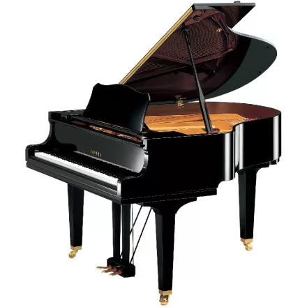 Yamaha GC1 zongora, fekete magasfényű